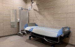 50s_realrooms_Toilet_wit_bed3.jpg