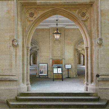 LincolnsInnChapelUndercroft